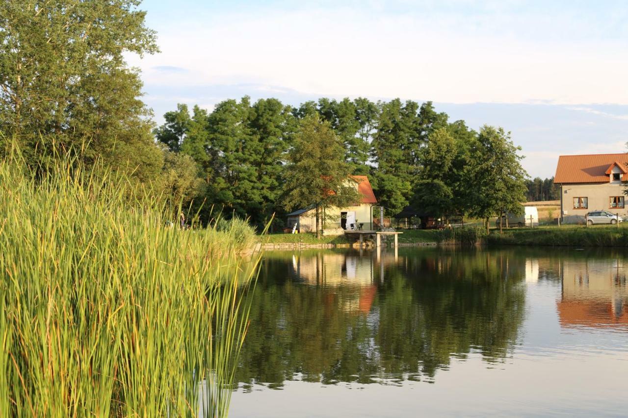 Вілла Agrowczasy Nad Stawem Ґартатовіце Екстер'єр фото